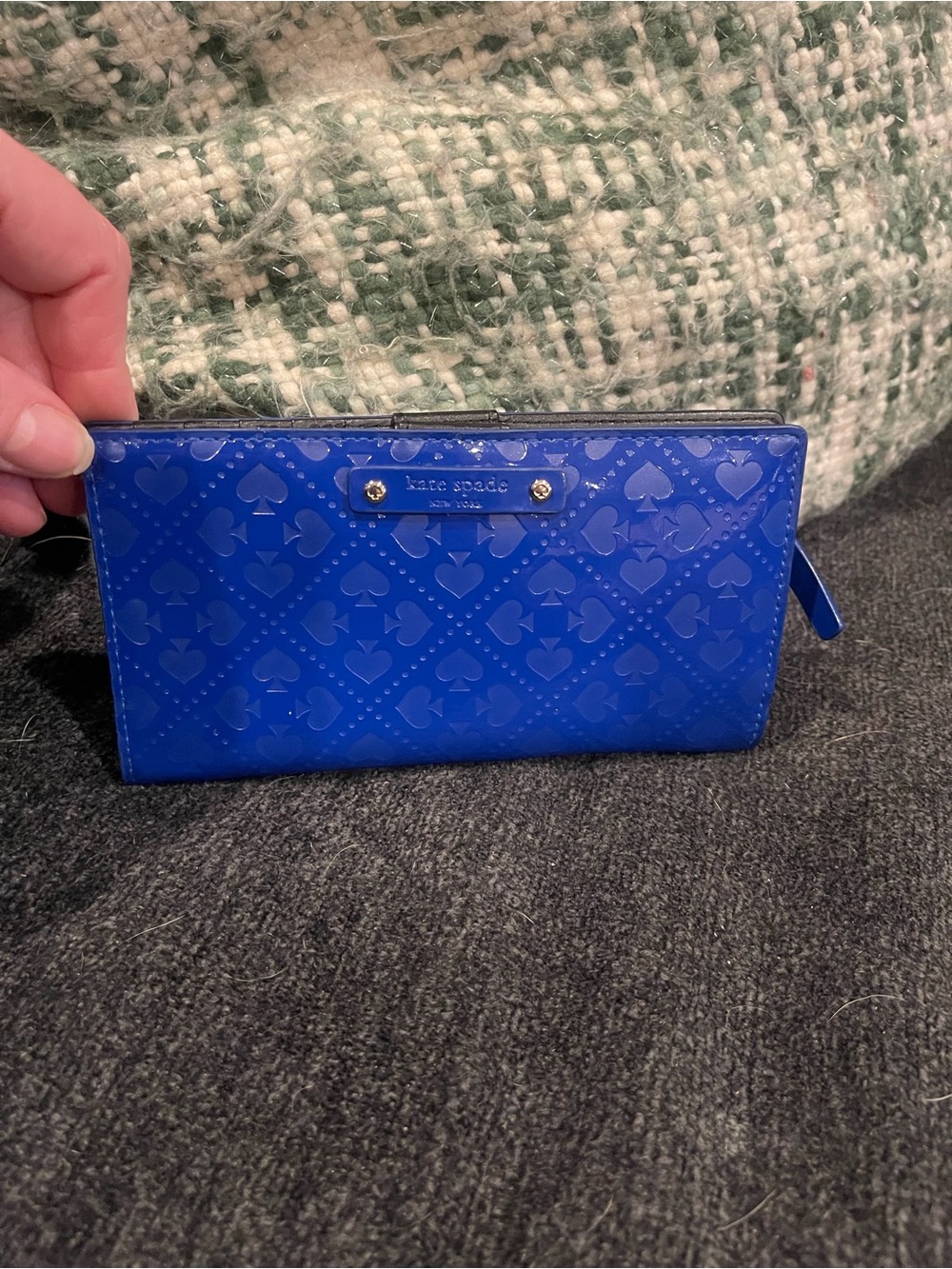 kate spade Patent Heart-and-Spade Zip Wallet in Cobalt